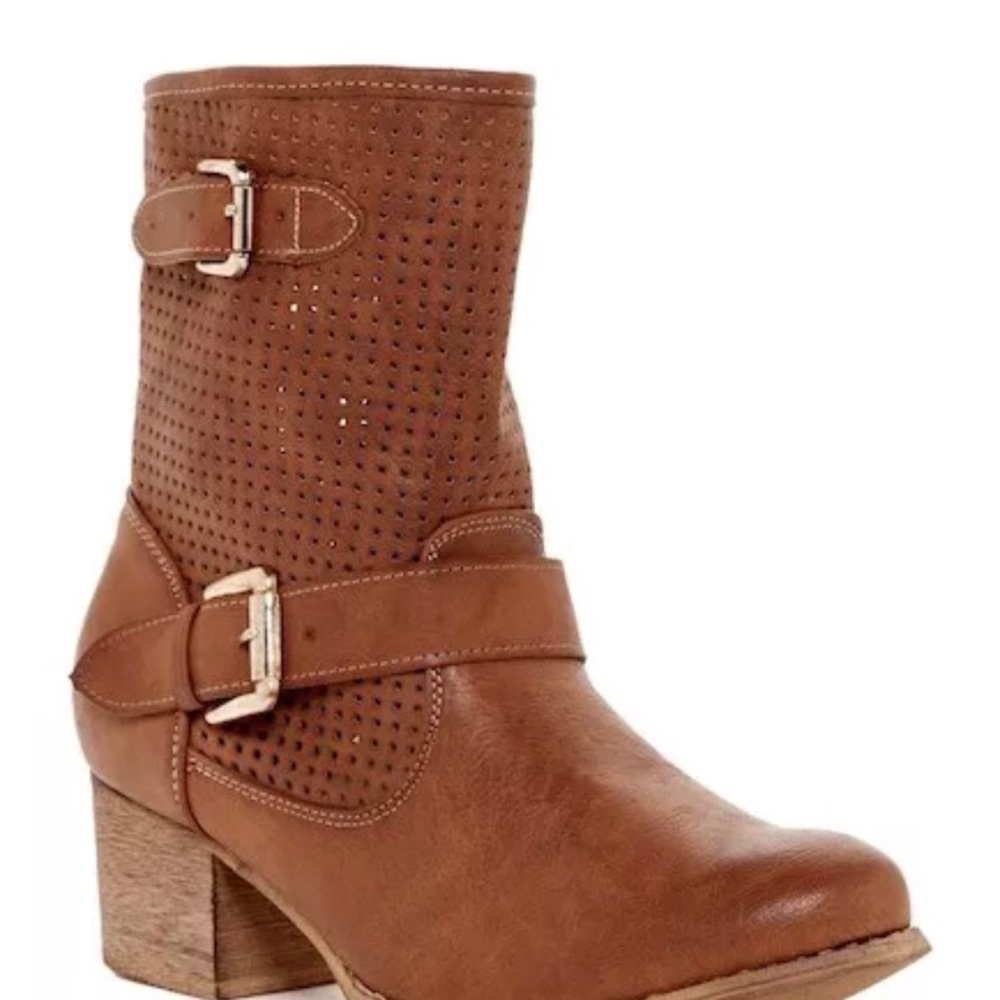 Liliana Norman Camel Boots